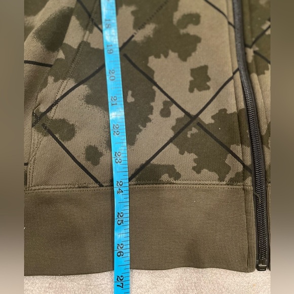 Nike Lebron James Green Camo Hoodie - Picture 7 of 8